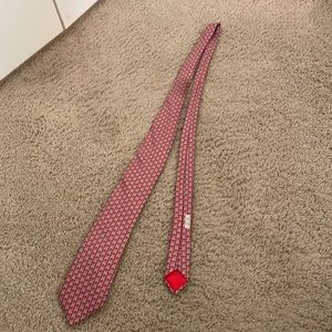 Red and white vintage Hermes silk tie with chain pattern